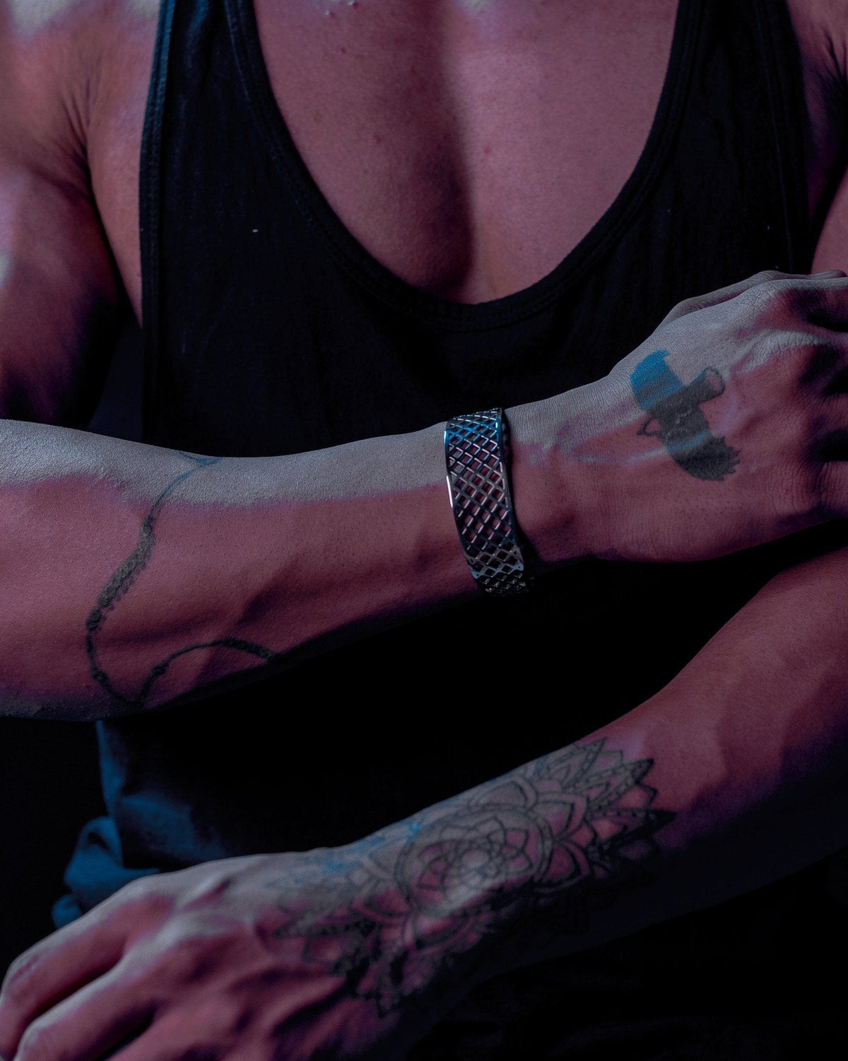 INOX JEWELRY Bracelets Silver Tone Stainless Steel Basket Weave Cut-Out Cuff Kadaa BR3097