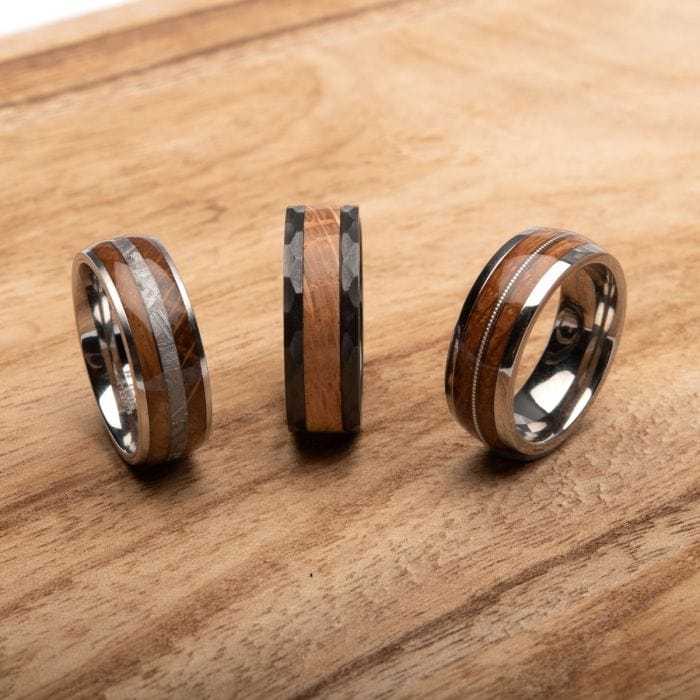 INOX JEWELRY Rings Silver Tone Stainless Steel with Genuine Meteorite and Whisky Barrel Inlay Band Ring FRMT1370-9